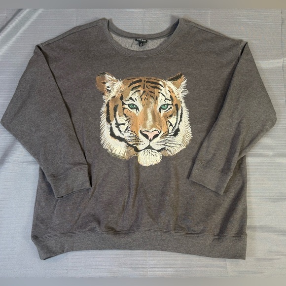 torrid Sweaters - Torrid Tiger Graphic Sweatshirt Gray Fleece Pullover Women’s Plus Size 2